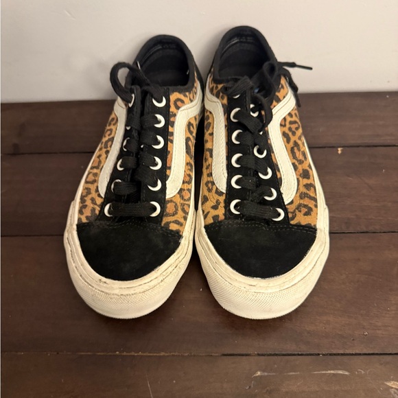 Vans Old Skool Leopard Print Sneakers Womens Size 6 Black White Low Top Skate - Picture 2 of 7